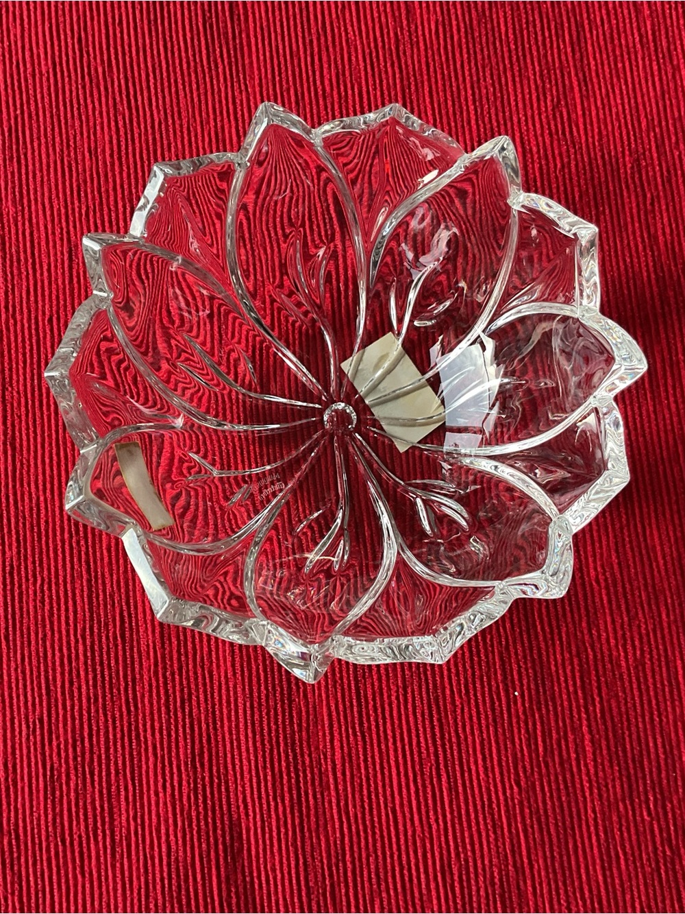 NWT Marquis Waterford Poinsettia Crystal Clear Floral Petal Bowl